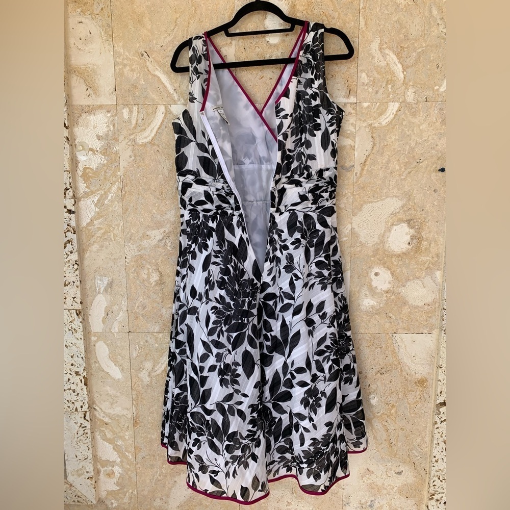 Women’s Casual Dress - Picture 6 of 10